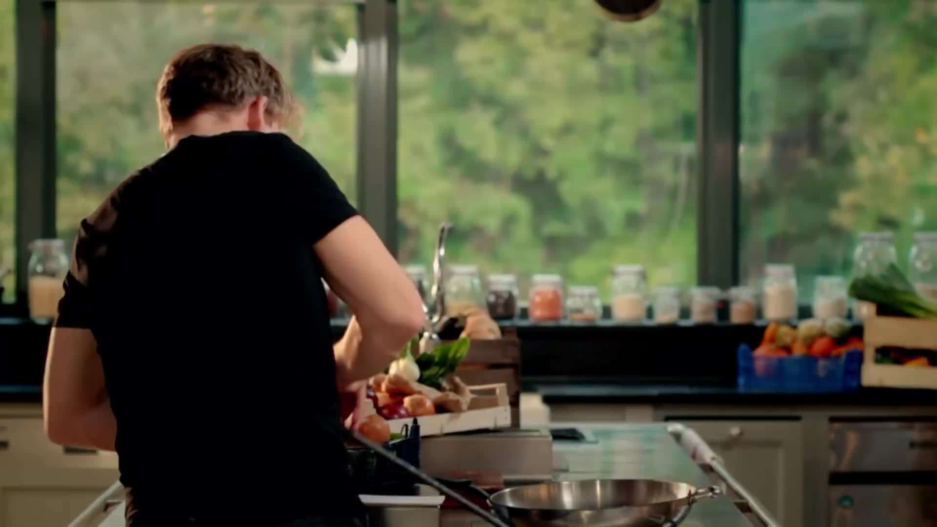 Drizzling the lime syrup over coconut pancakes