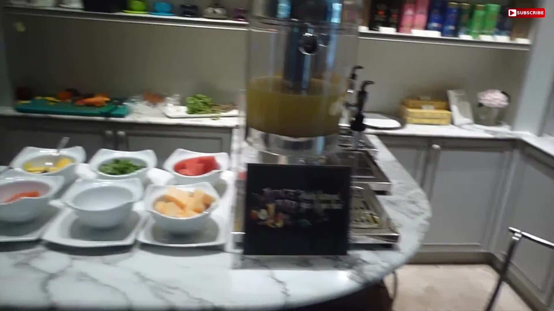 Luxurious Room Decor at Oriental Residence Bangkok