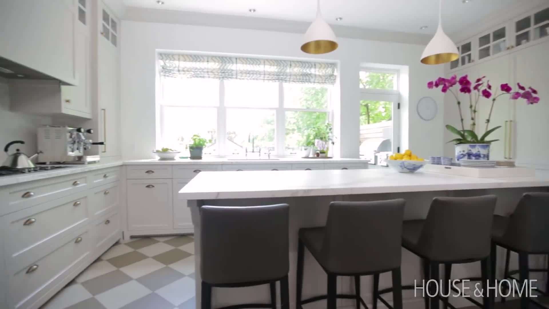 Blending Modern and Traditional Elements