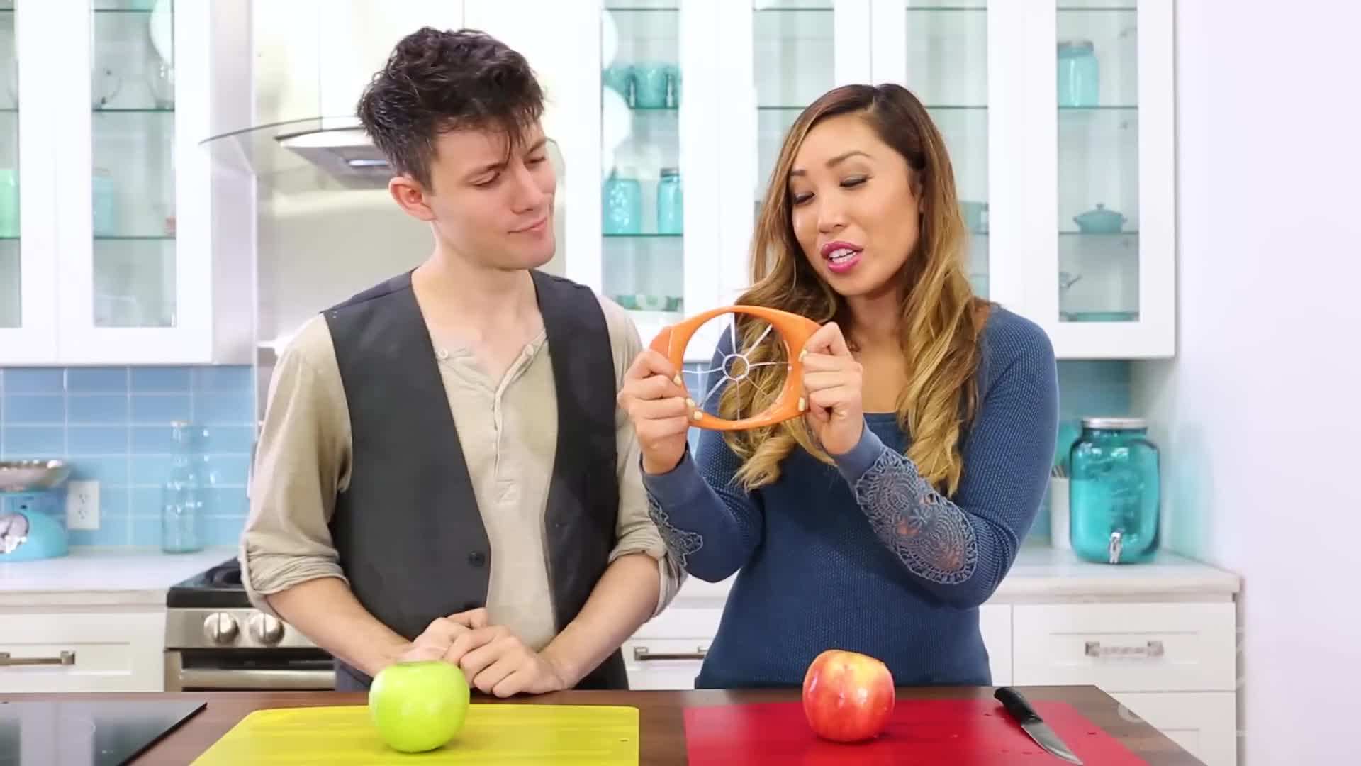 Apple Slicer Symmetry Test