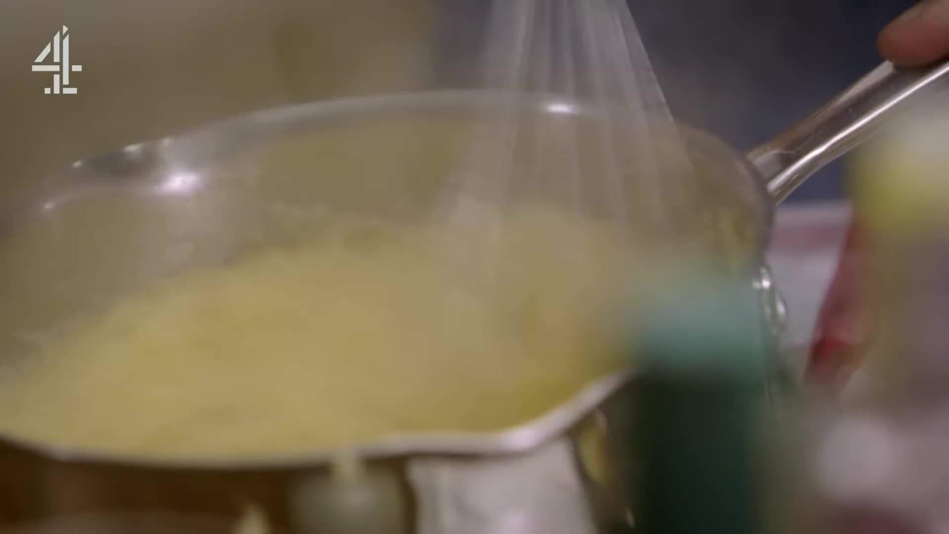 Cooking creamy polenta