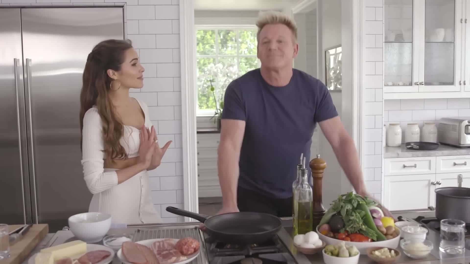 Olivia and Gordon preparing their pizza dough
