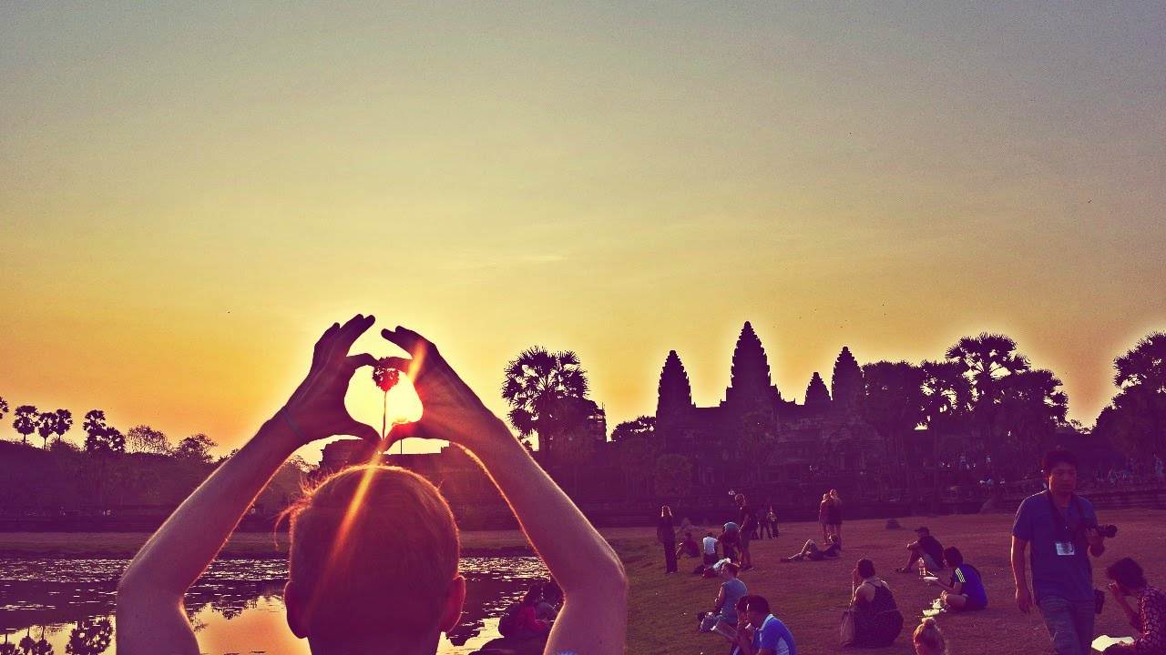 Unveiling the Beauty of Angkor Wat at Sunrise: A Traveler's Perspective