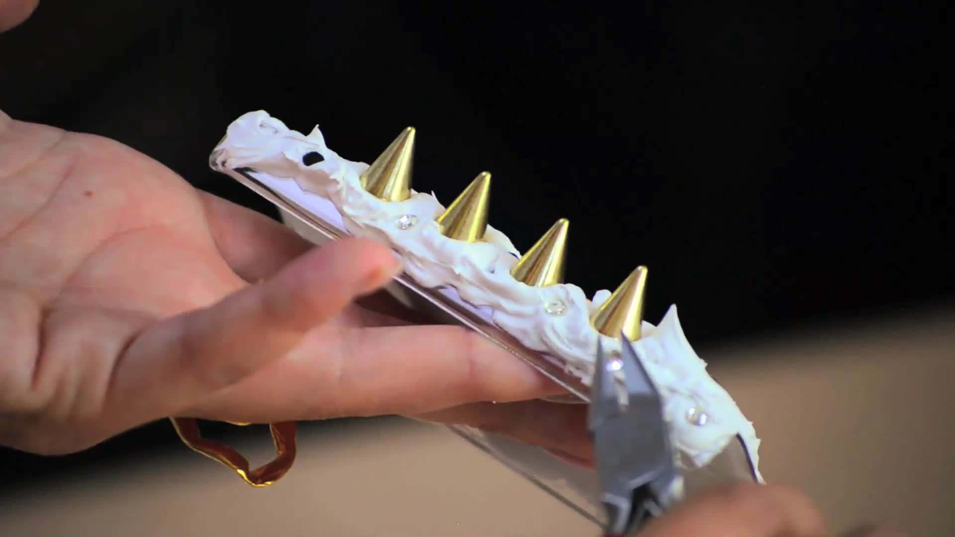 Adding intricate designs with the silicone base