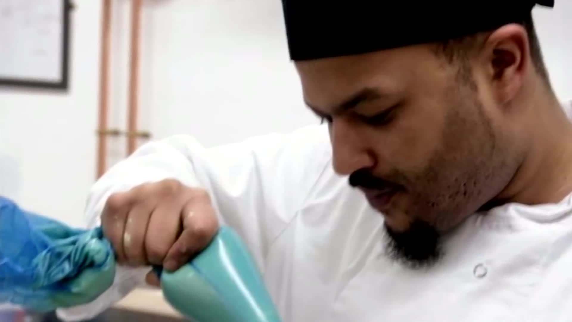 Ramsay dealing with the chaos of missing orders