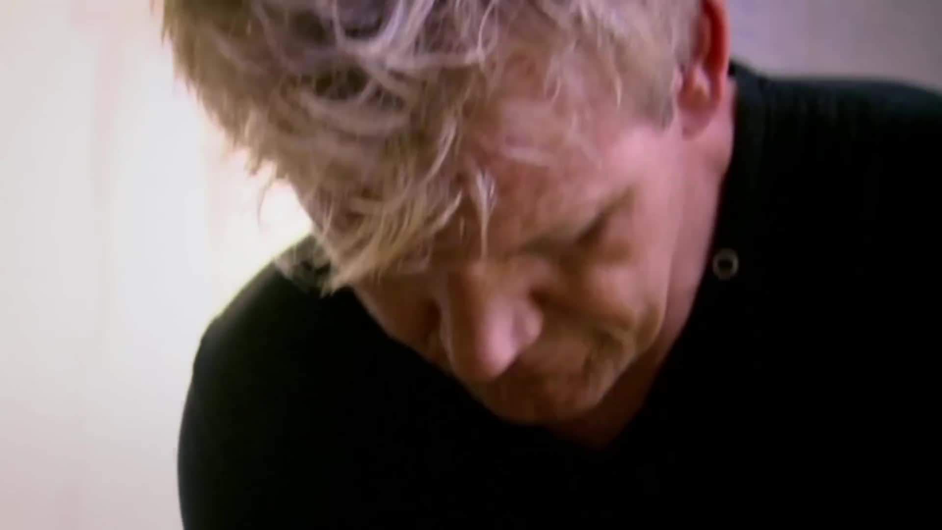 Incorporating black sesame seed paste in North East Indian curries