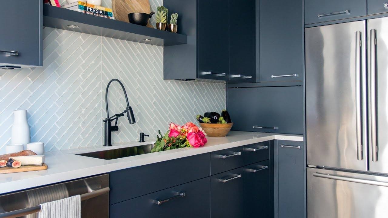 Sleek Dark Kitchen Makeover: A Transformation Story