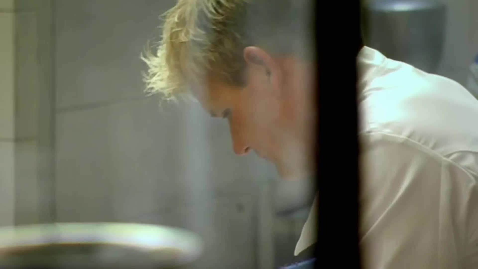 Roasting pumpkin puree in a tandoori oven