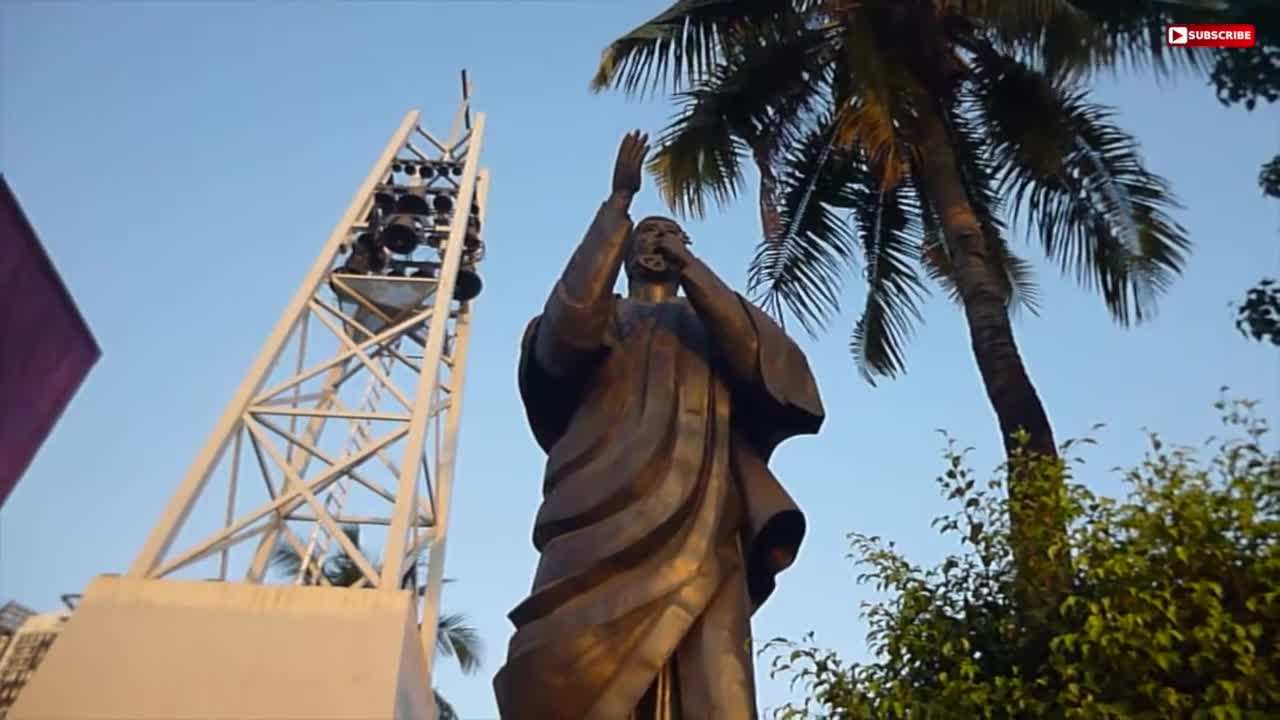 Giant Jesus statue in Manila