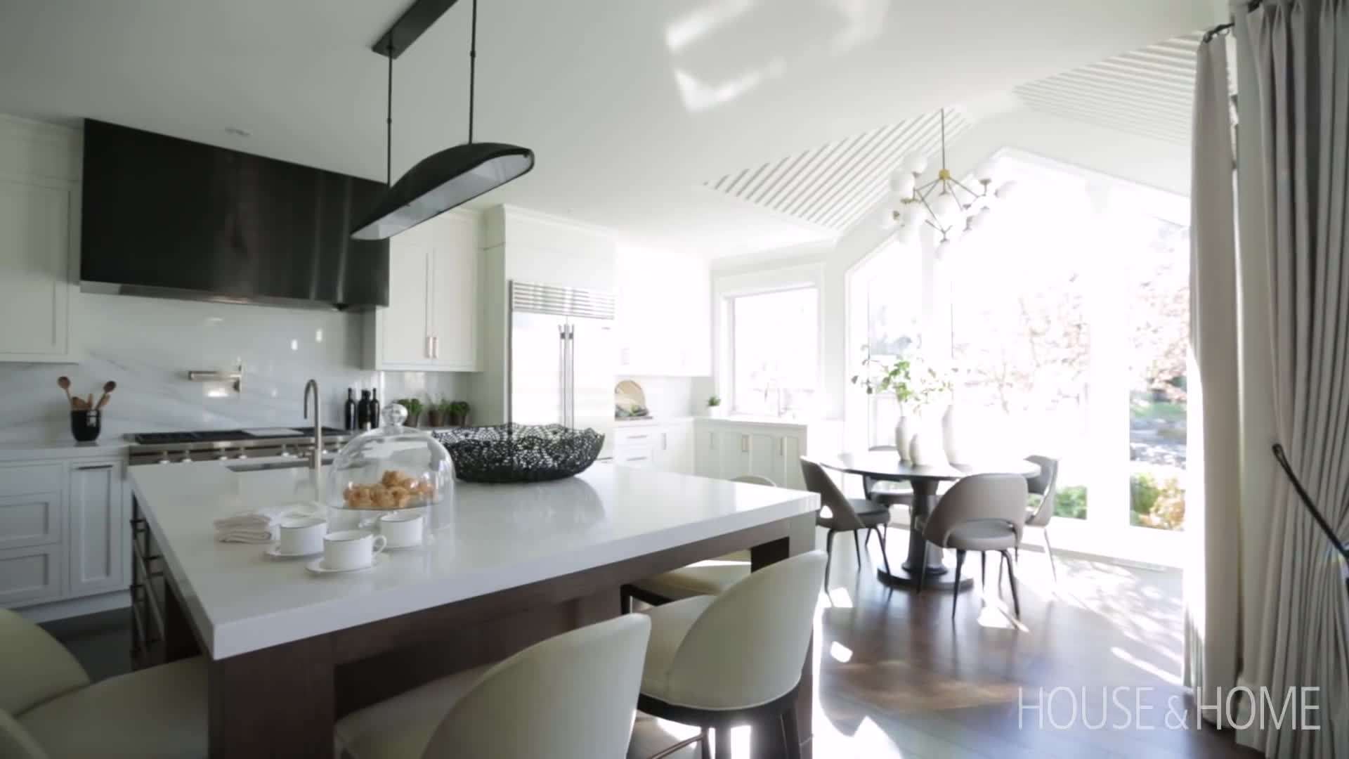 Marble Backsplash and Island Design