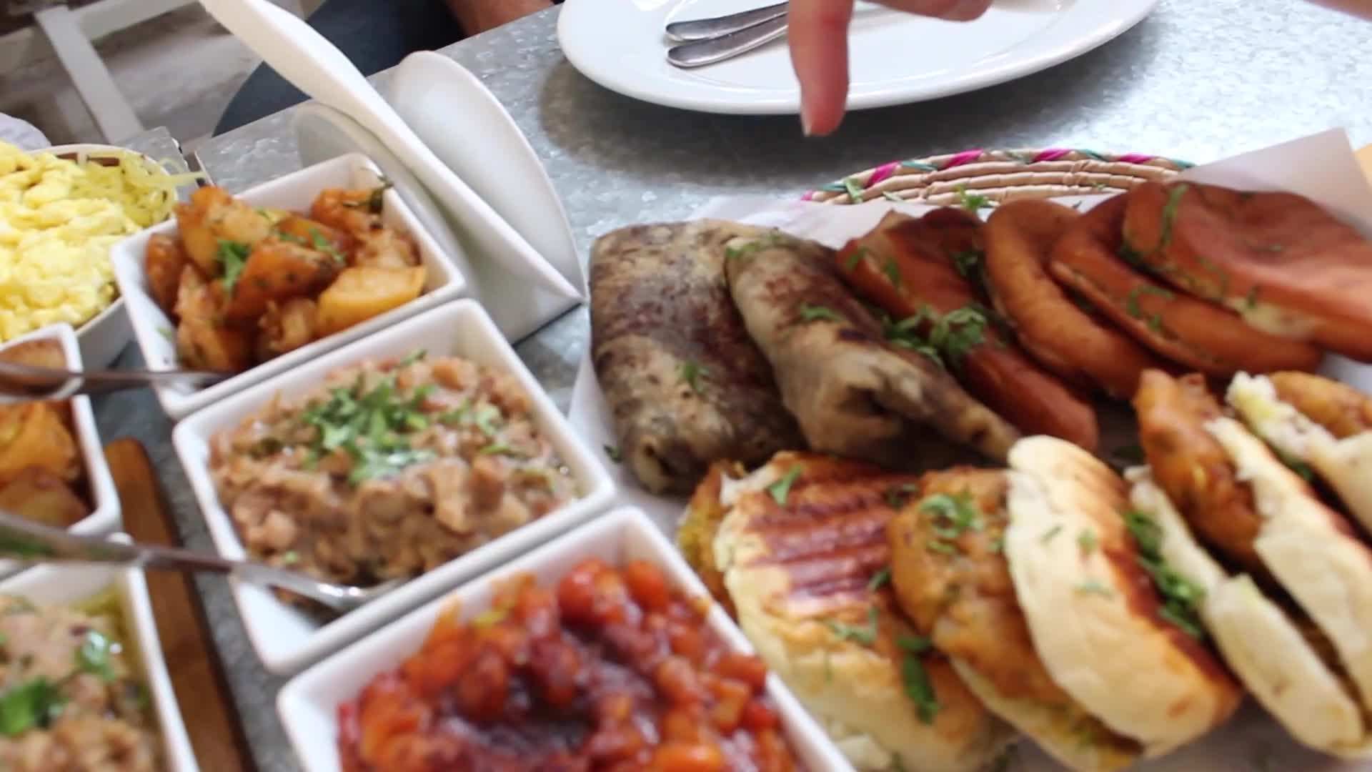 Traditional Bahraini Hospitality