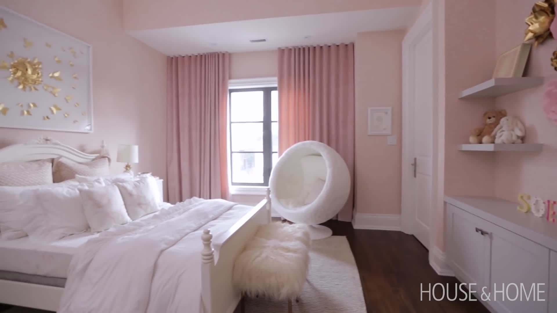 Cloud-like Chandelier