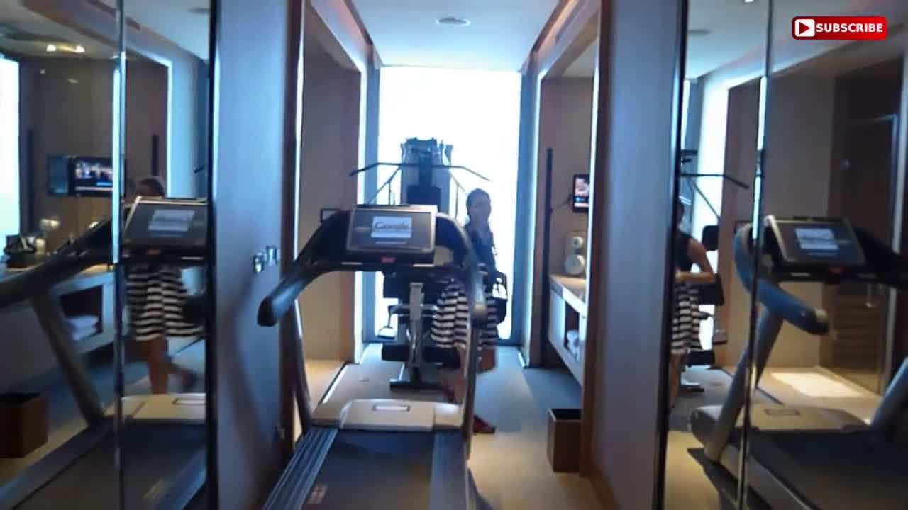 Luxurious Living Room with Panoramic Views