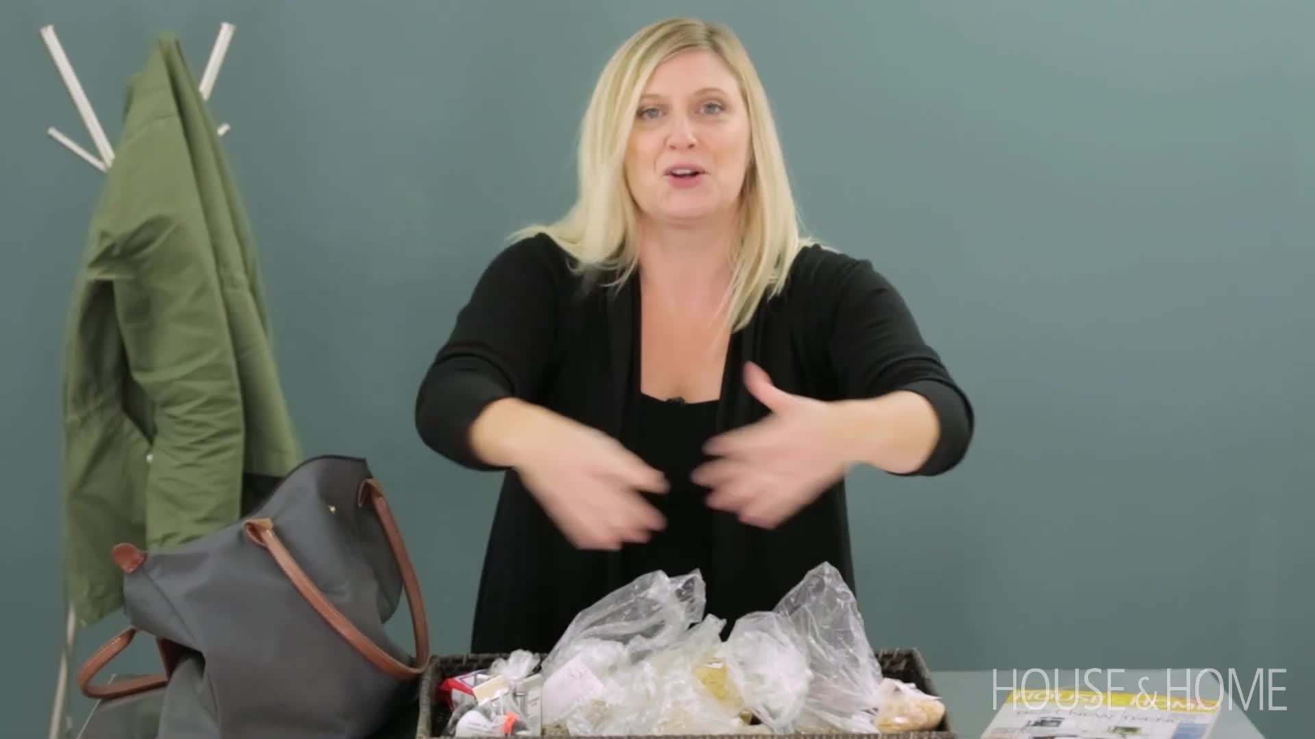 Sesame blend with herbs for a flavorful crunch