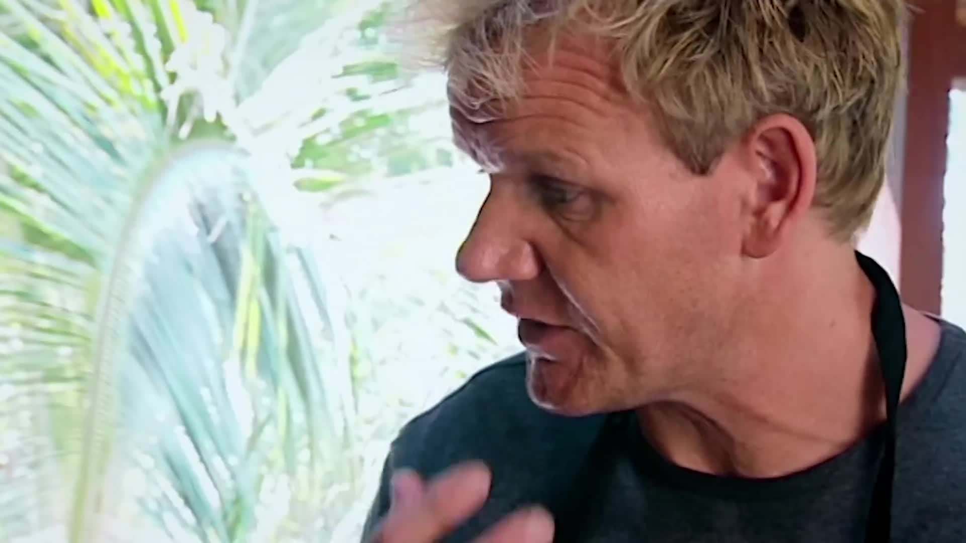 The art of steaming traditional Cambodian dishes