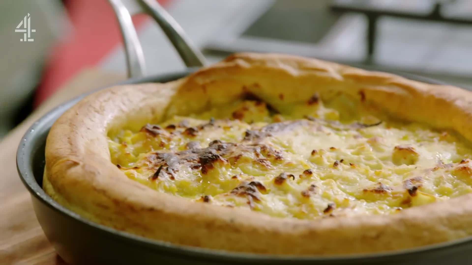 Oozy Cheese and Crispy Base of the Cauliflower Cheese Pizza