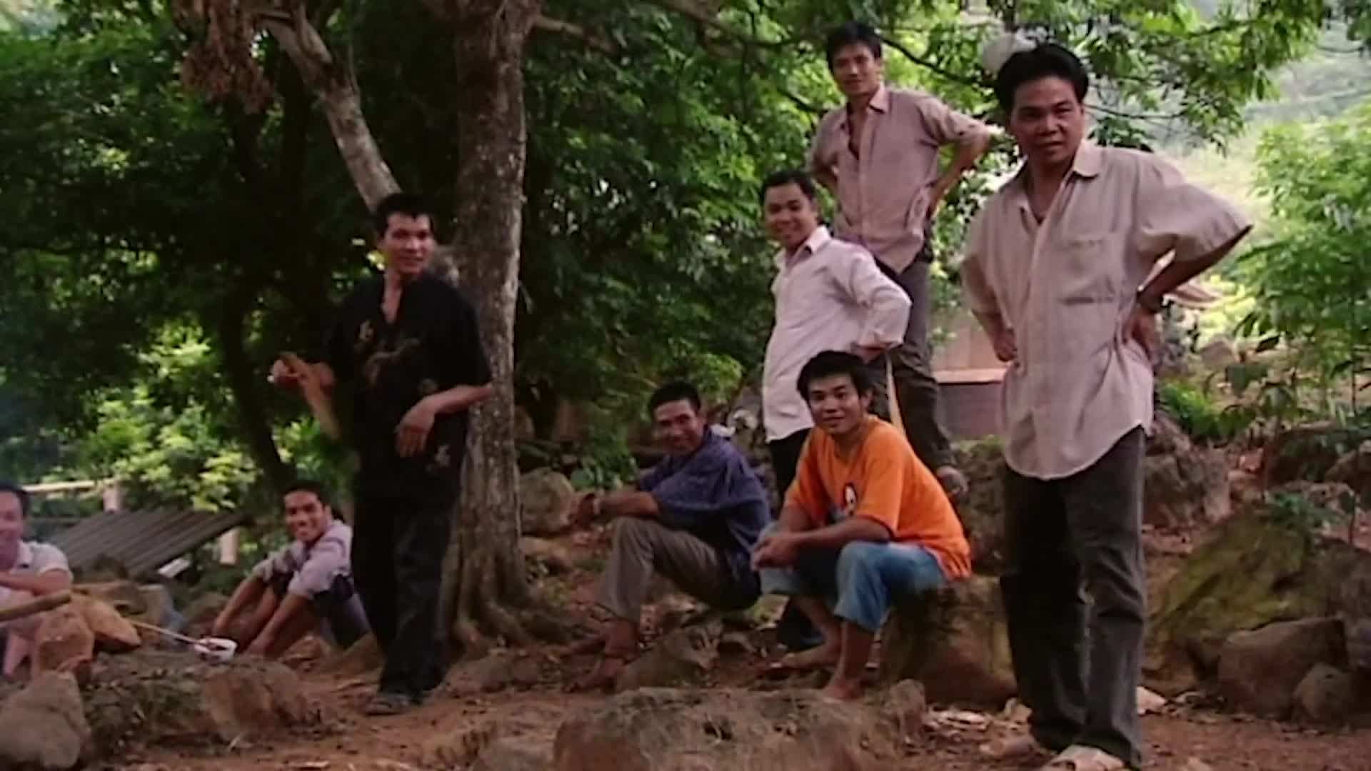 Gordon Ramsay attempting to make rice cakes